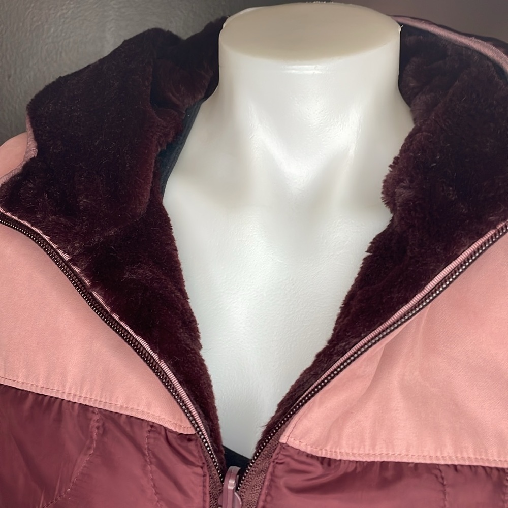 Abercrombie & Fitch Burgundy and Pink Jacket - Picture 6 of 9